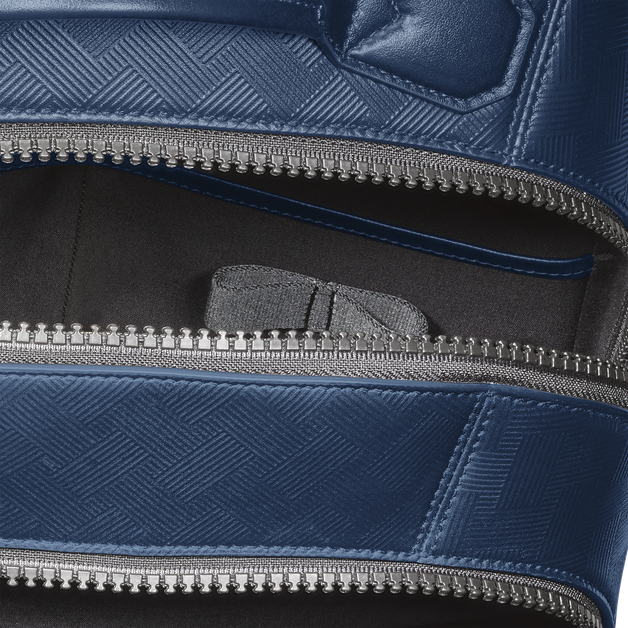 Medium Backpack with 3 Compartments in Extreme Leather - 4