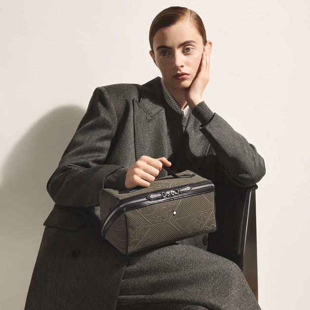 Wash Bag in 4810 Jacquard - 2