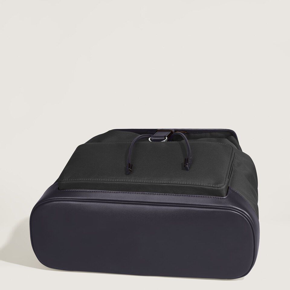 Montblanc Panorama Medium Backpack - 8