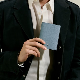 Passport Holder in Grain Leather
