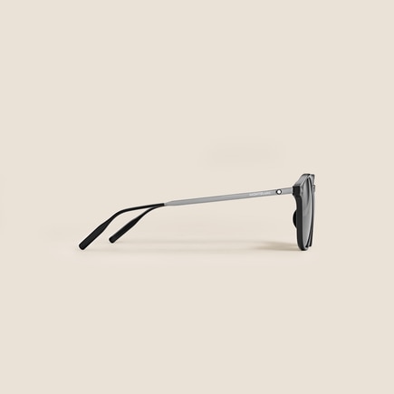 Round Sunglasses with Black Injected Frame
