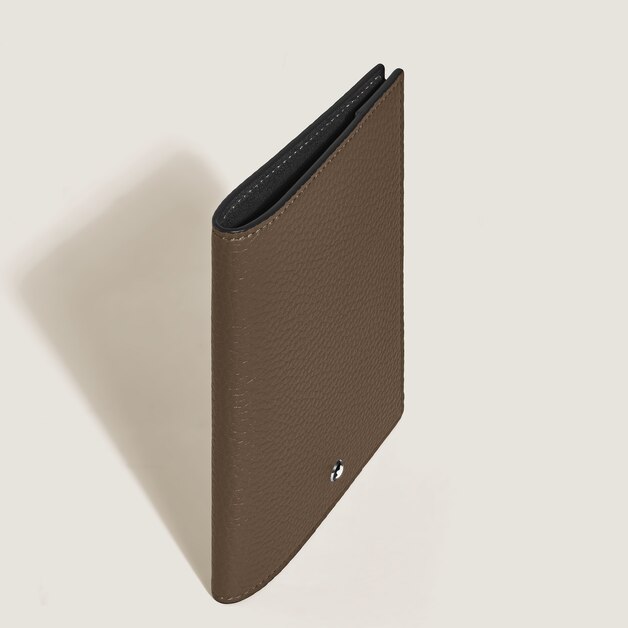 Passport Holder in Grain Leather - 4