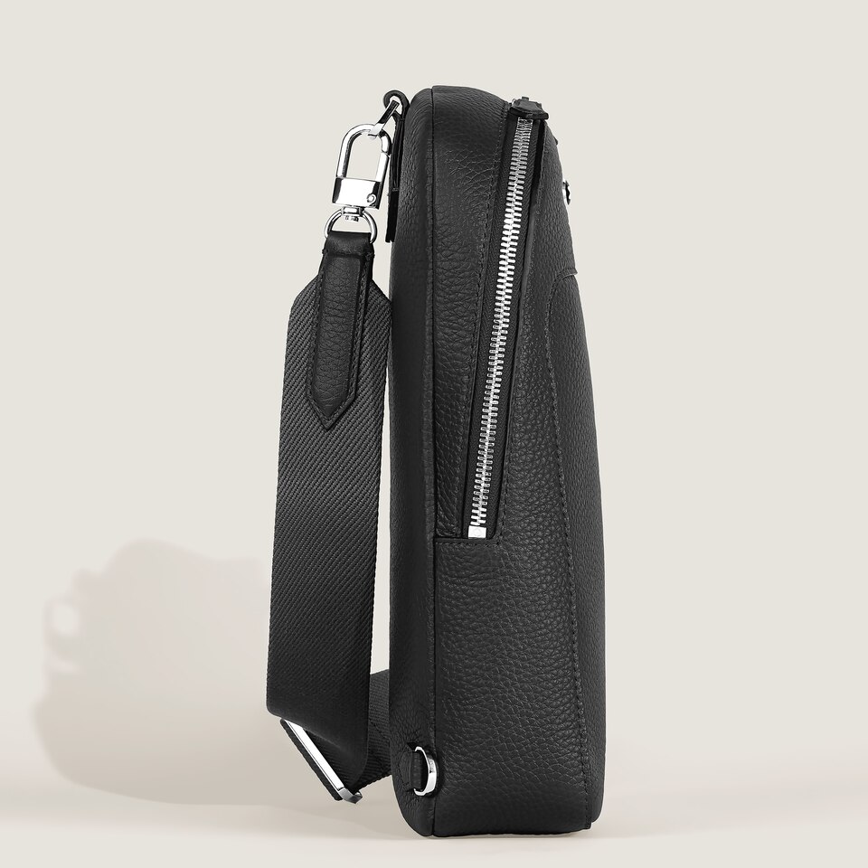Montblanc Companion Medium On-Body Bag  - 6