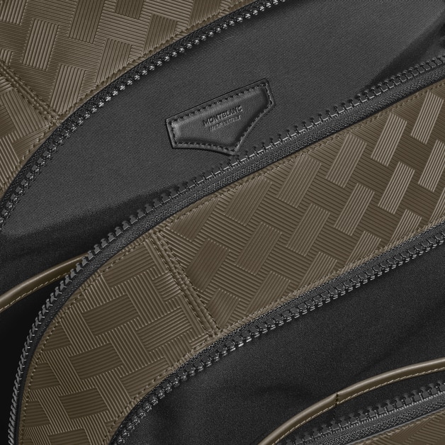 Large Backpack with 3 Compartments in Extreme Leather - 4