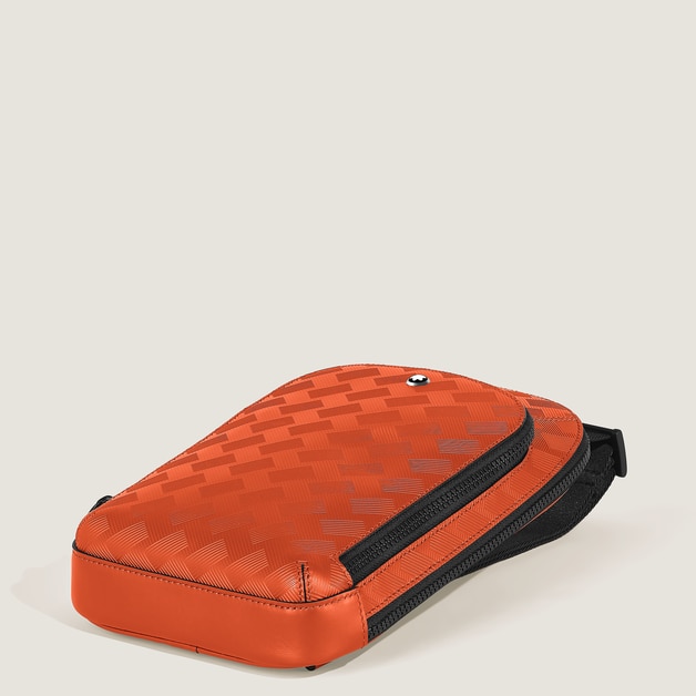 Medium On-Body Bag in Extreme Leather - 6