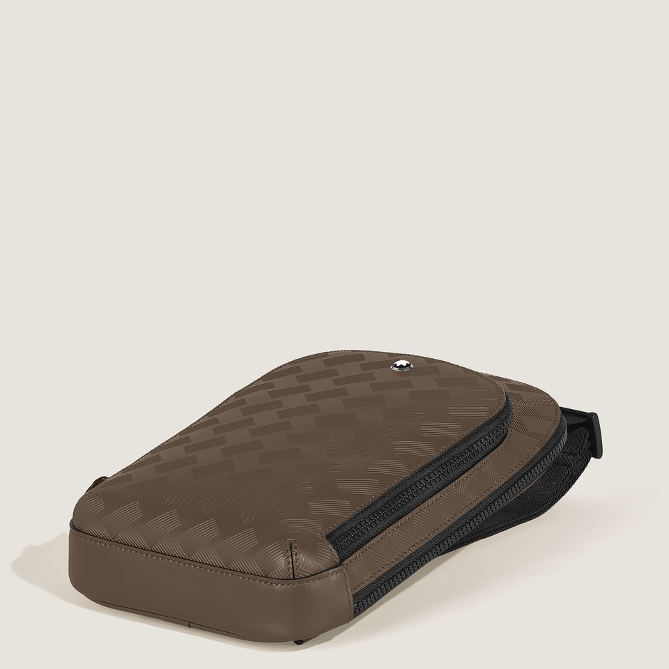 Medium On-Body Bag in Extreme Leather - 7