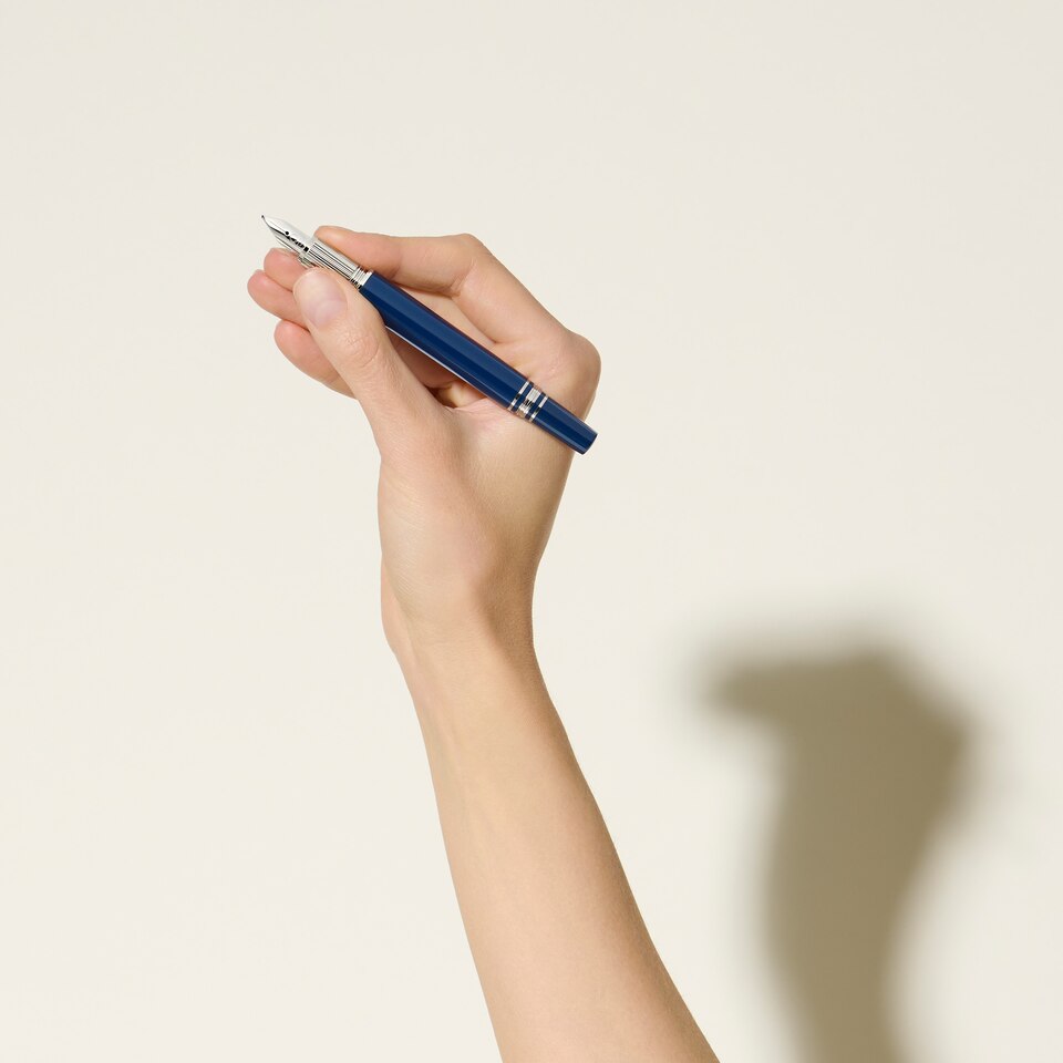 StarWalker Blue Planet Precious Resin Fountain Pen (M) - 2