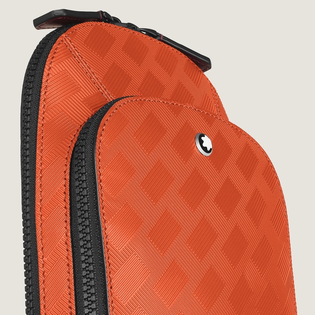 Medium On-Body Bag in Extreme Leather - 2