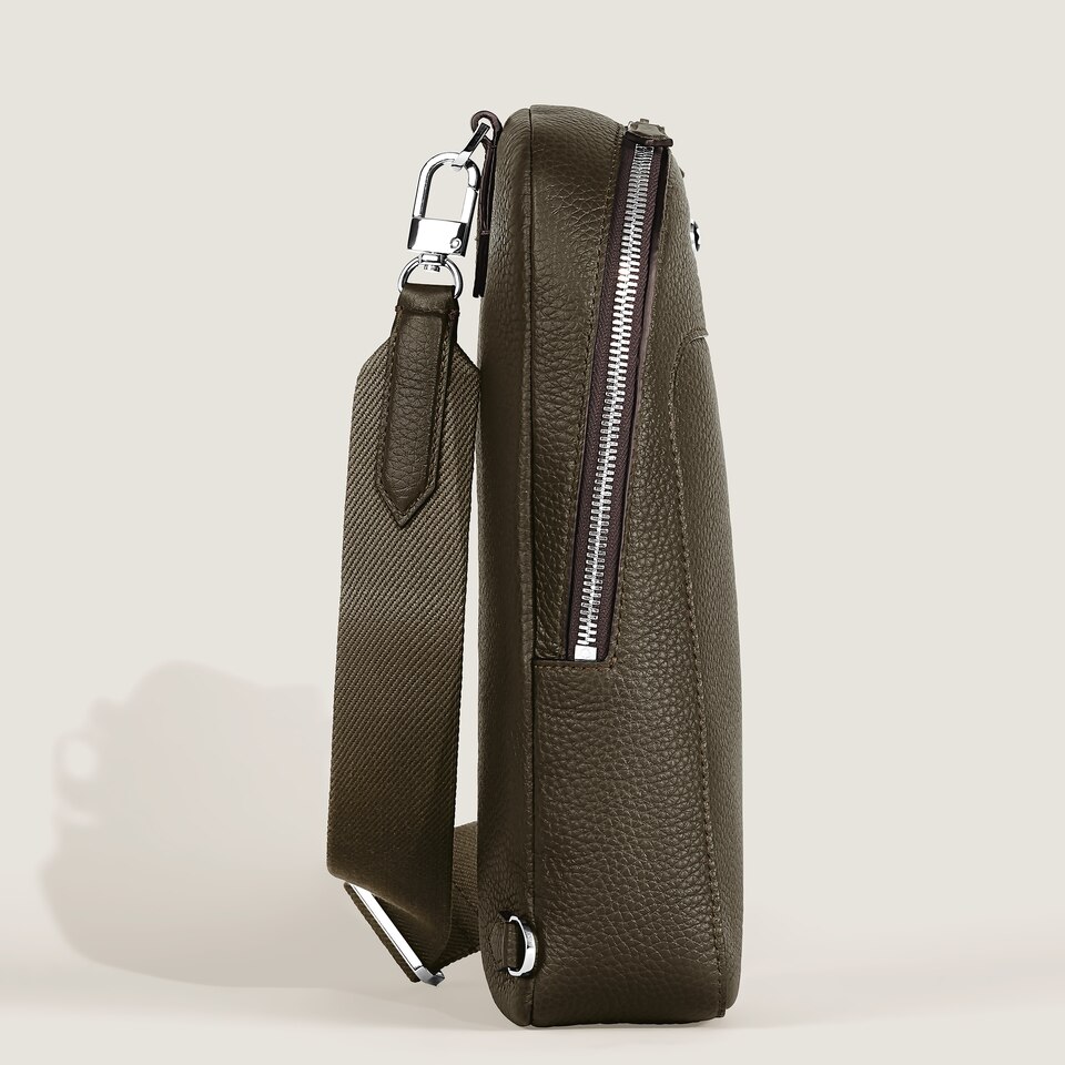Montblanc Companion Medium On-Body Bag  - 4