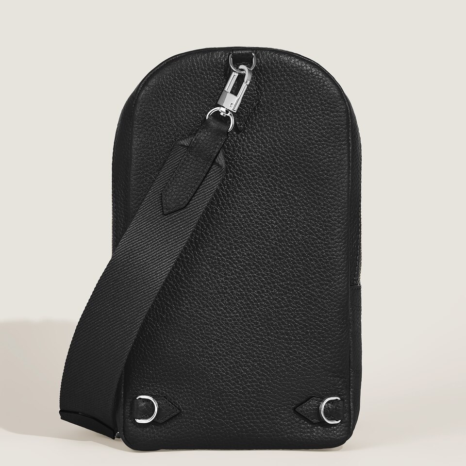 Montblanc Companion Medium On-Body Bag  - 5