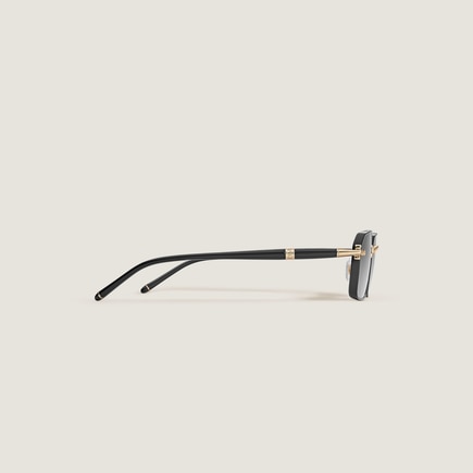 Rectangular Sunglasses with Black Metal Frame