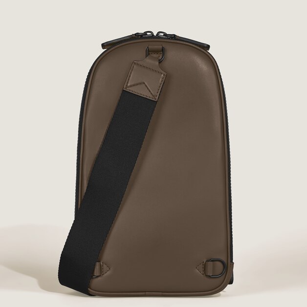 Medium On-Body Bag in Extreme Leather - 4