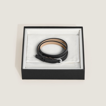 Horseshoe Buckle Adjustable Bracelet in Grain Leather
