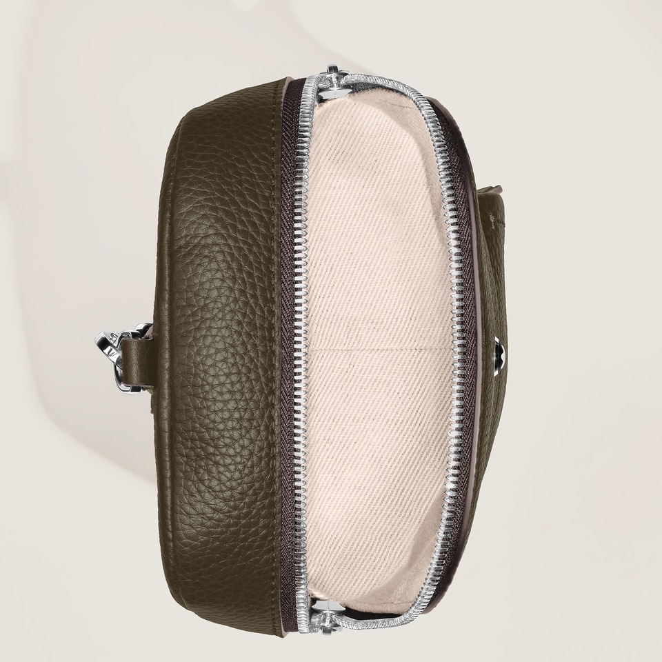 Montblanc Companion Medium On-Body Bag  - 6