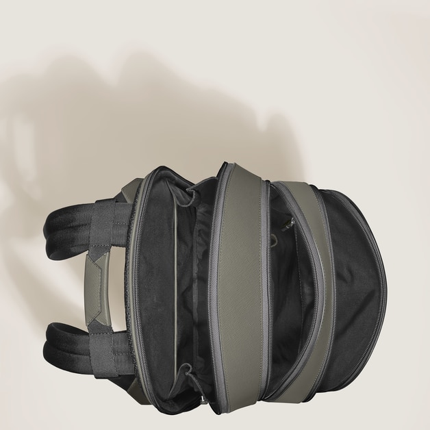 Medium Backpack with 3 Compartments in Sartorial Leather - 9