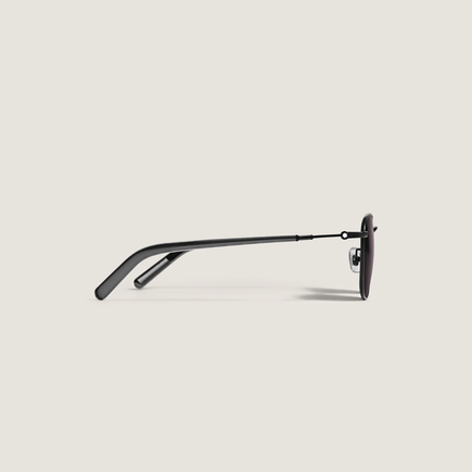 Squared Sunglasses with Black Coloured Metal Frame