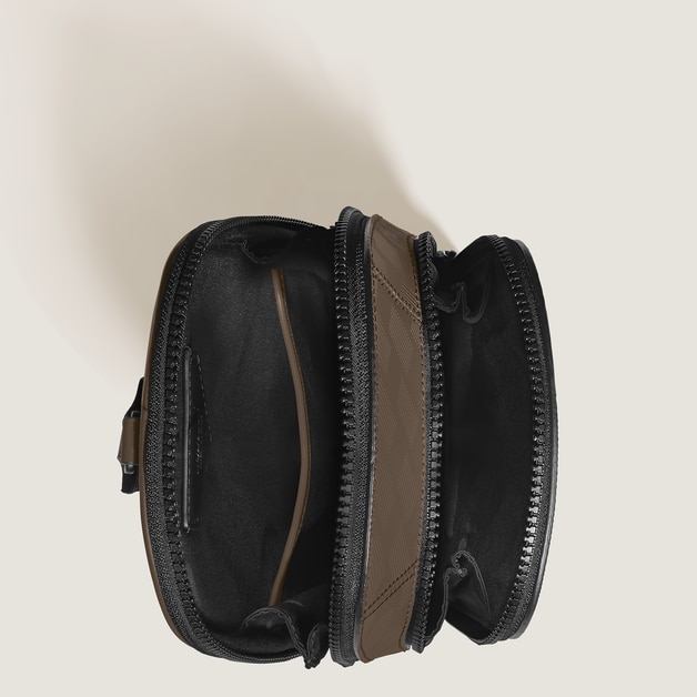 Medium On-Body Bag in Extreme Leather - 8