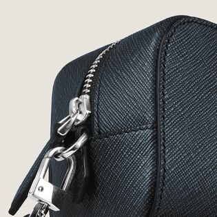 Small Toiletry Clutch in Sartorial Leather