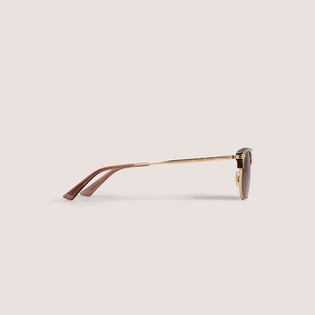 Rechteckige Sonnenbrille mit goldfarbenem Metallrahmen