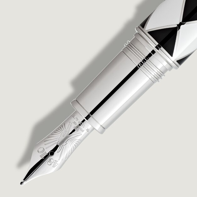 Great Characters Homage to Queen Limited Edition 1975 - 2