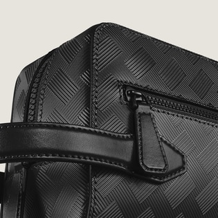 Toiletry Clutch in Extreme Leather