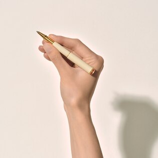 Montblanc Heritage Rouge et Noir "Baby" Special Edition Ivory -colored Rollerball