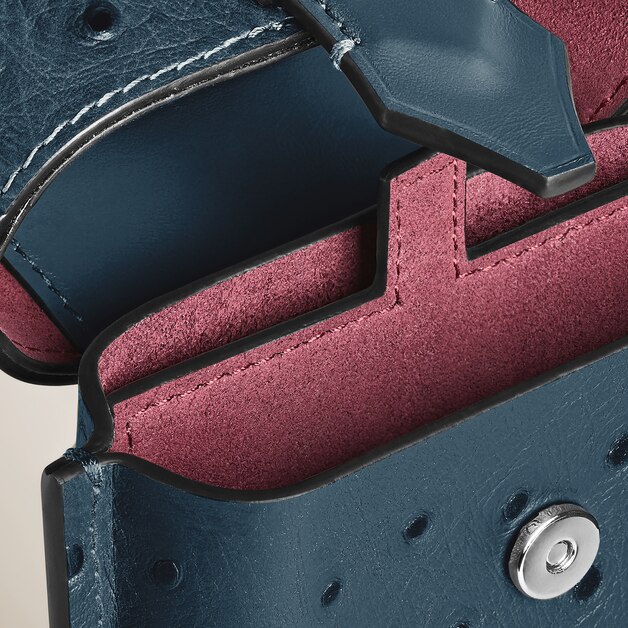 &Eacute;tui Multifonction Plume avec Bandouli&egrave;re en Cuir Emboss&eacute; Autruche - 2