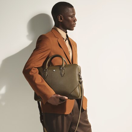 Porte-Documents Moyen Mod&egrave;le en Cuir Grain&eacute;