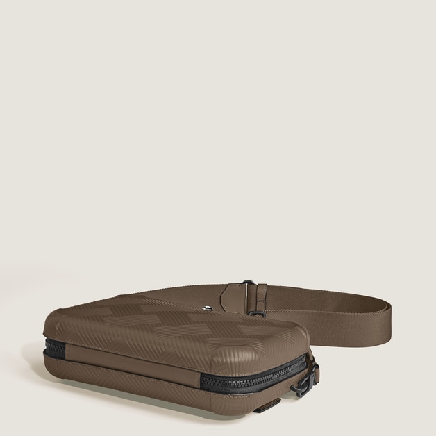 Travel Case in Extreme Leather - 7