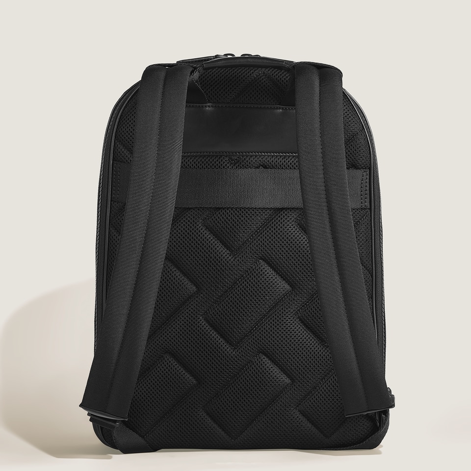 Large Backpack with 3 Compartments in Extreme Leather - 6
