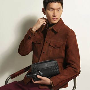 Wash Bag in Extreme Leather