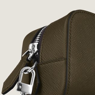 Small Toiletry Clutch in Sartorial Leather