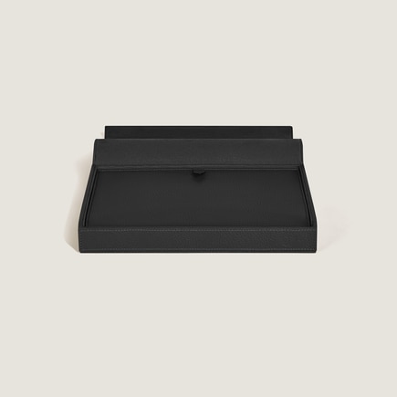 Travel Box for 8 Writing Instruments in Grained Leather