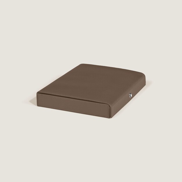 Travel Box for 8 Writing Instruments in Grained Leather - 2
