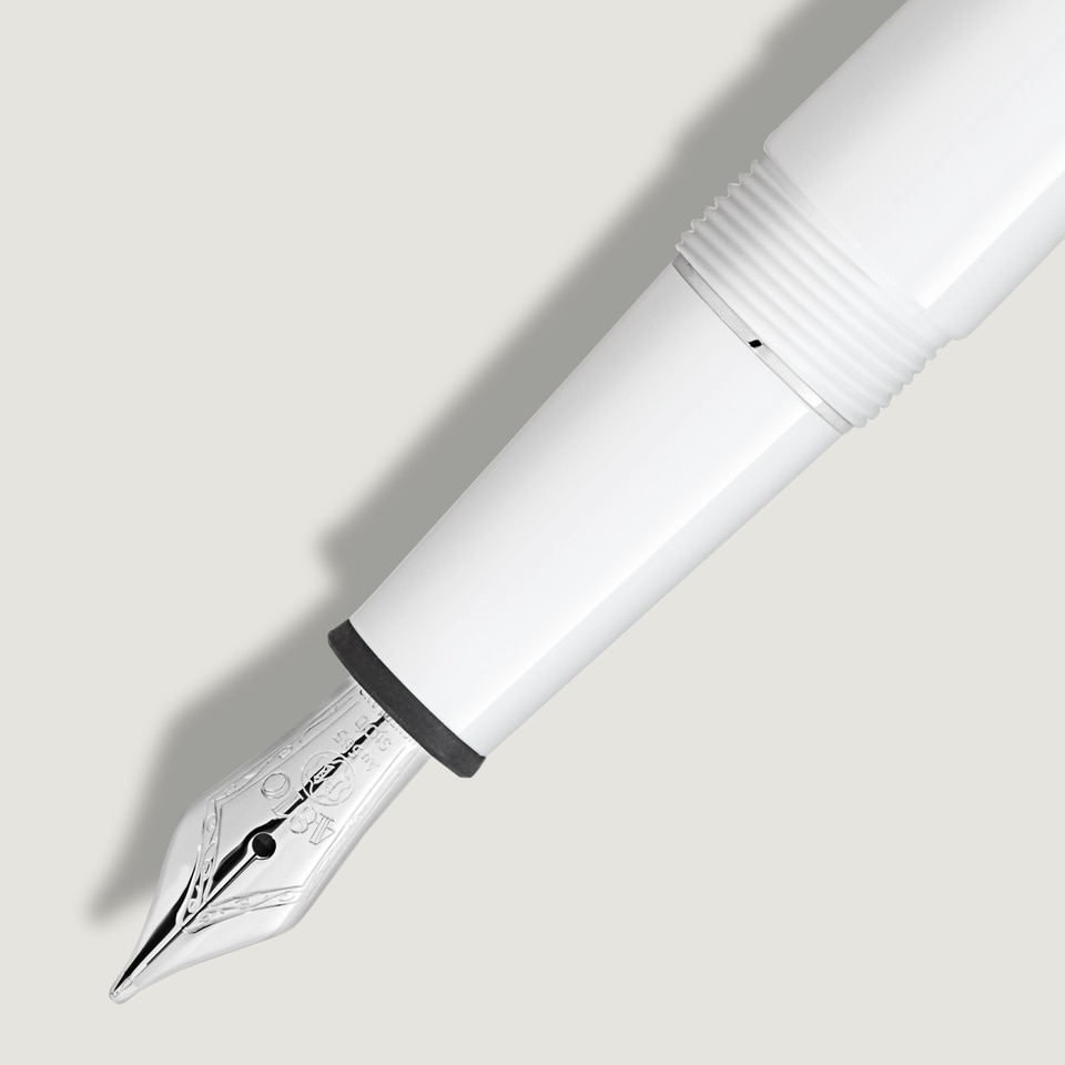 Meisterst&uuml;ck White Classique Fountain Pen (M) - 3