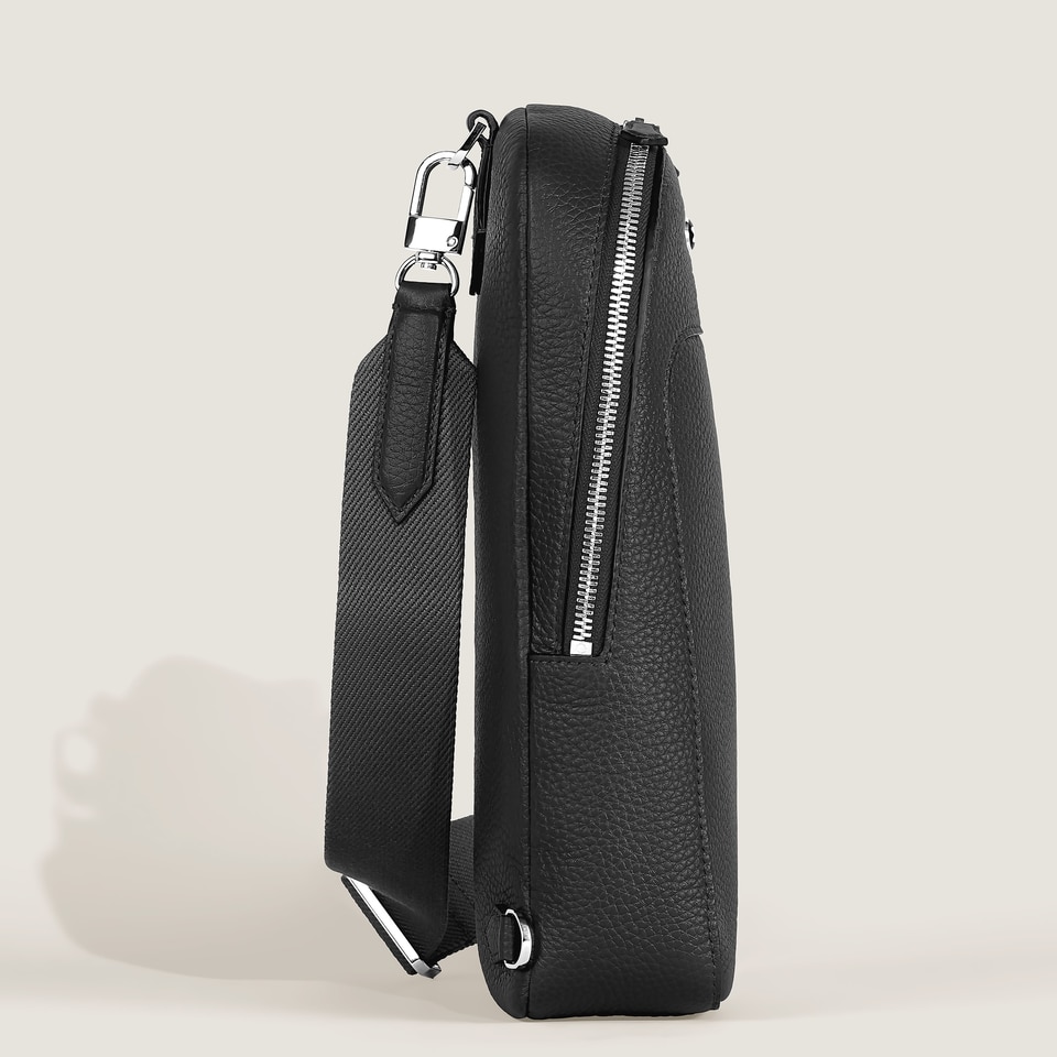 Montblanc Companion Medium On-Body Bag  - 6