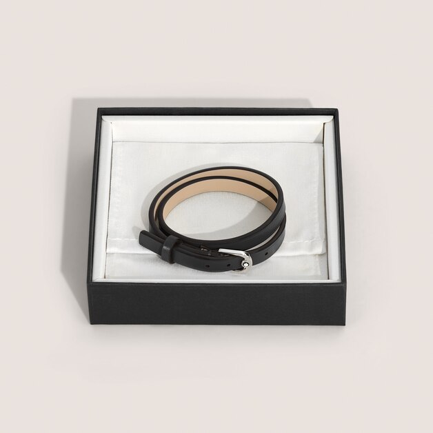 Horseshoe Buckle Adjustable Bracelet in Soft Leather - 7