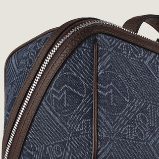 Toiletry Case in 4810 Denim