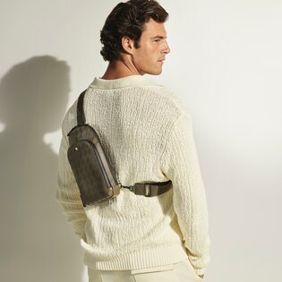 Medium On-Body Bag in Extreme Leather