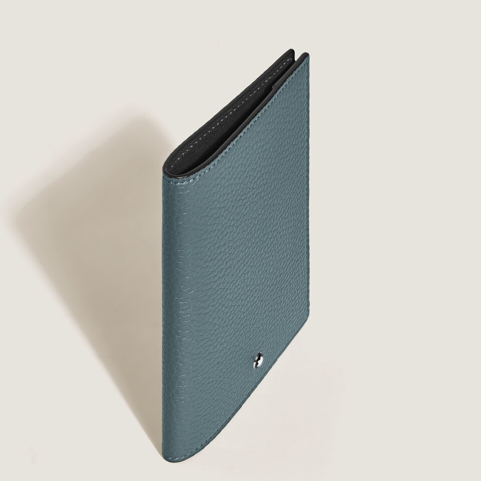 Passport Holder in Grain Leather - 4