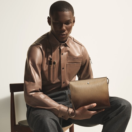 Clutch in Corteccia Sfumato Leather