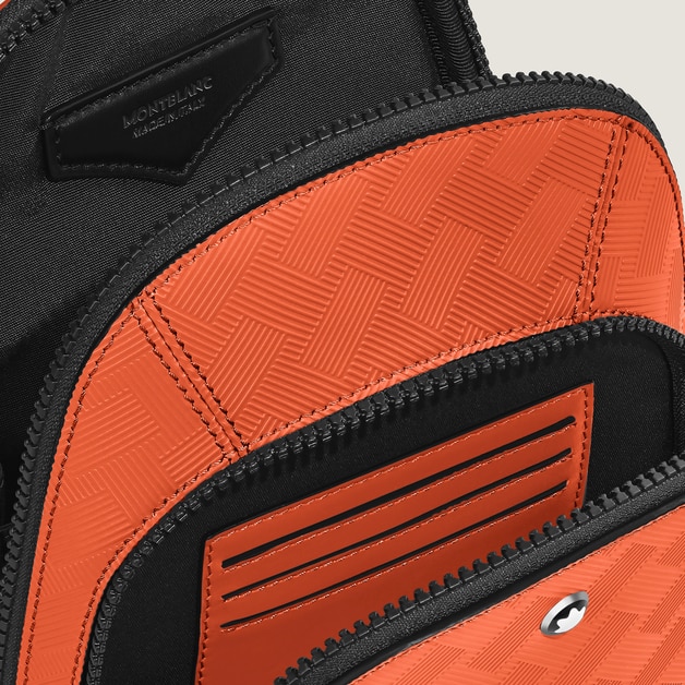 Medium On-Body Bag in Extreme Leather - 5