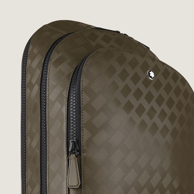 Medium Backpack with 3 Compartments in Extreme Leather - 2