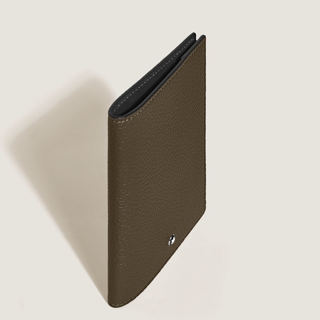 Passport Holder in Grain Leather - 4