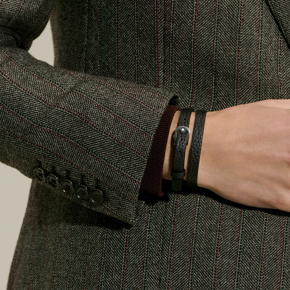 Horseshoe Buckle Adjustable Bracelet in Grain Leather - 2