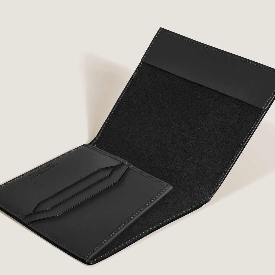 Passport Holder in Extreme Leather - 5