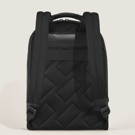 Medium Backpack with 3 Compartments in Extreme Leather