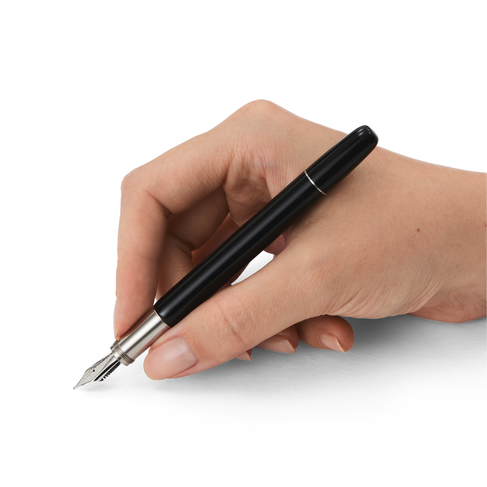 Montblanc Heritage Rouge et Noir Special Edition Fountain Pen - 2