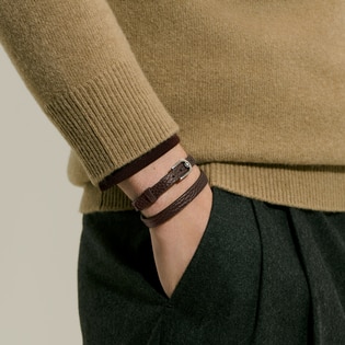 Horseshoe Buckle Adjustable Bracelet in Grain Leather