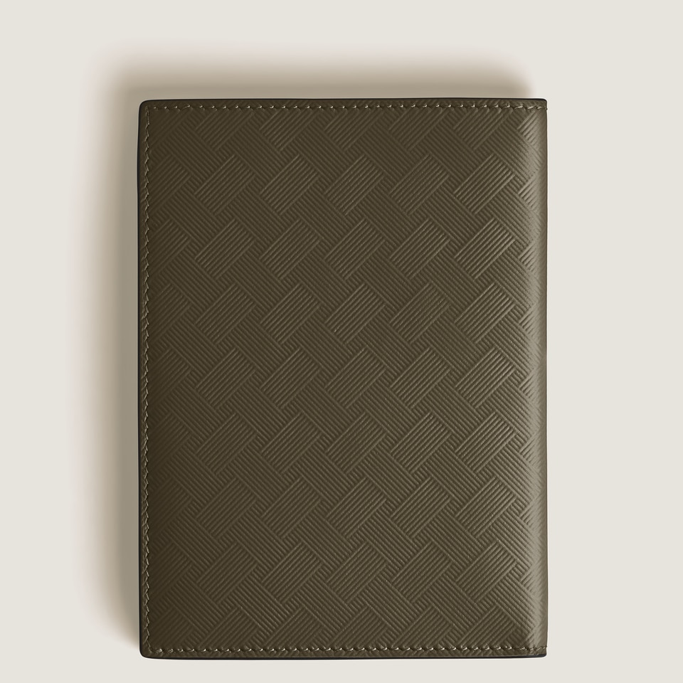 Passport Holder in Extreme Leather - 5